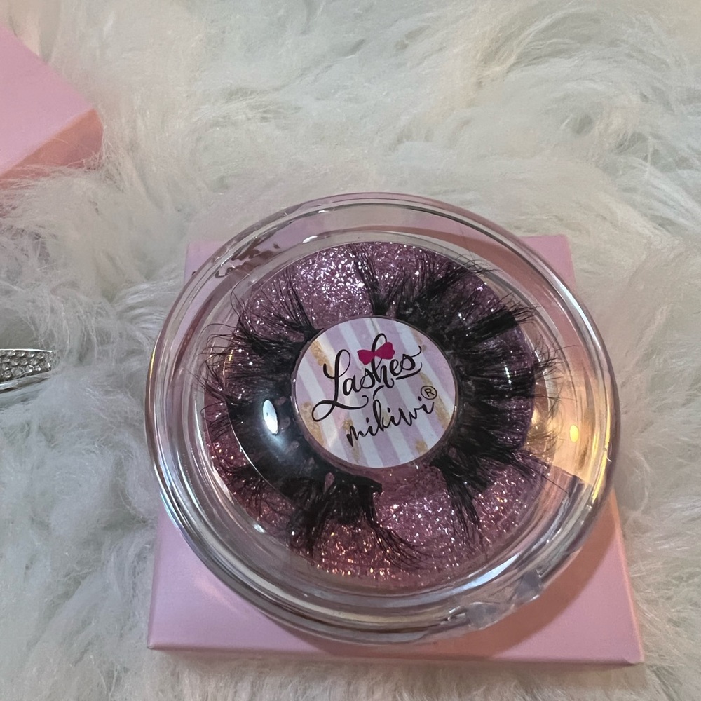3 Piece Eyelash Bundle + Eyeliner/Glue Pen